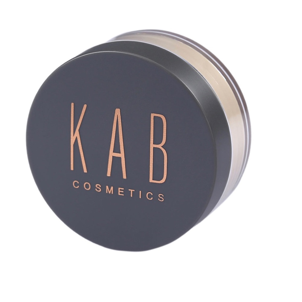 KAB Cosmetics Loose Setting Powder in Translucent - Picture 2 of 4